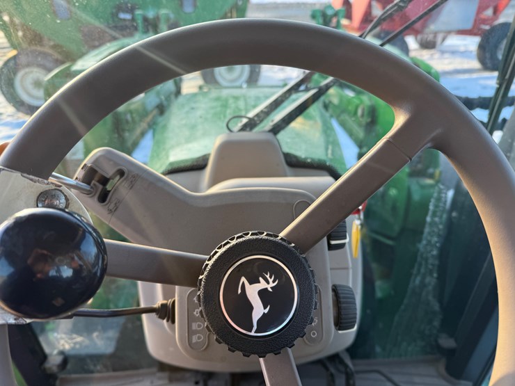 2019-john-deere-r-image-15