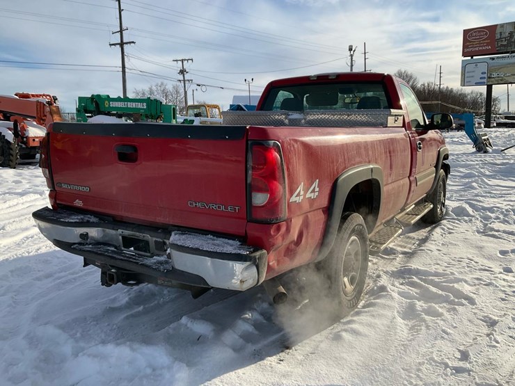 2005-chevrolet-k2500-image-5