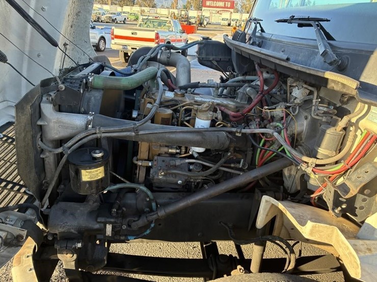 2001-freightliner-dump-truck-image-7