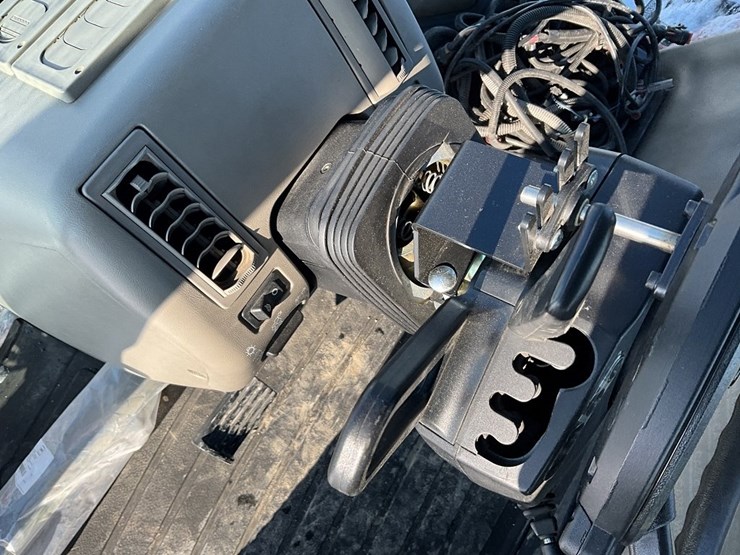 case-ih-mx270-image-30