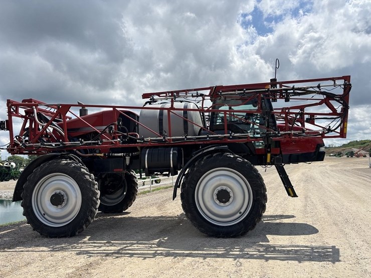 case-ih-3230-image-6