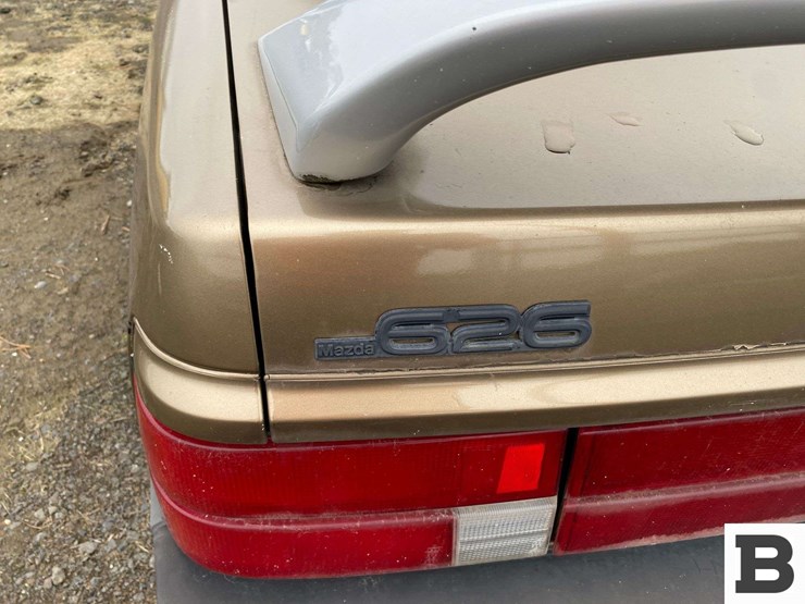 1983-mazda-626-coupe---non-running-vehicle-image-17