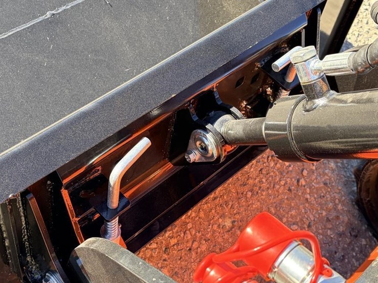 2025-sdlool-sl36c-skid-steer-image-6