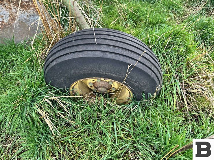 john-deere-3100-image-5