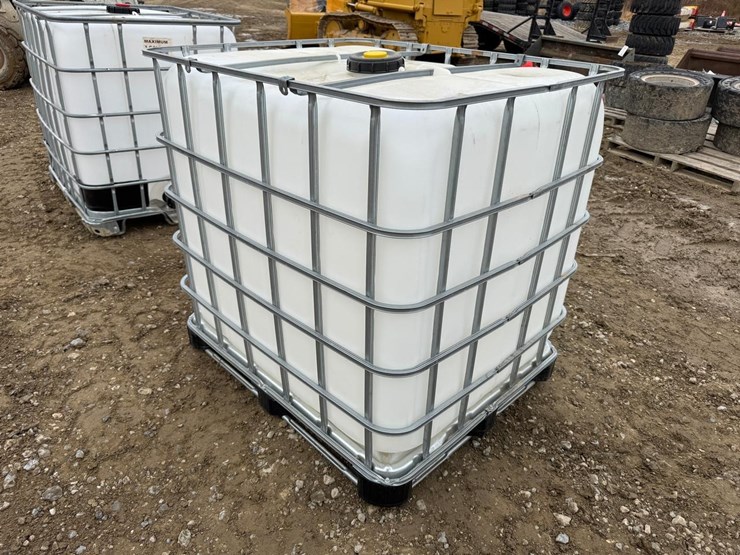 water-tank-tote-image-2