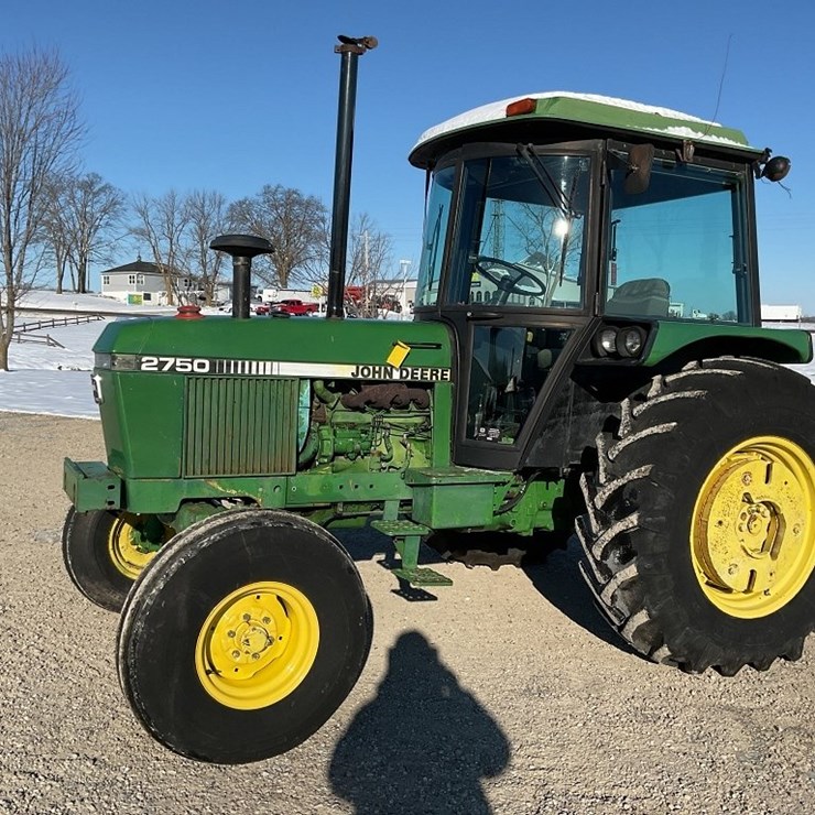 JOHN DEERE 2750