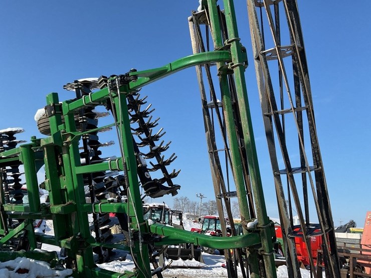 great-plains-h1100-25’-terramax-image-19