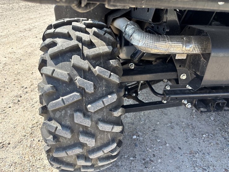 john-deere-gator-image-25