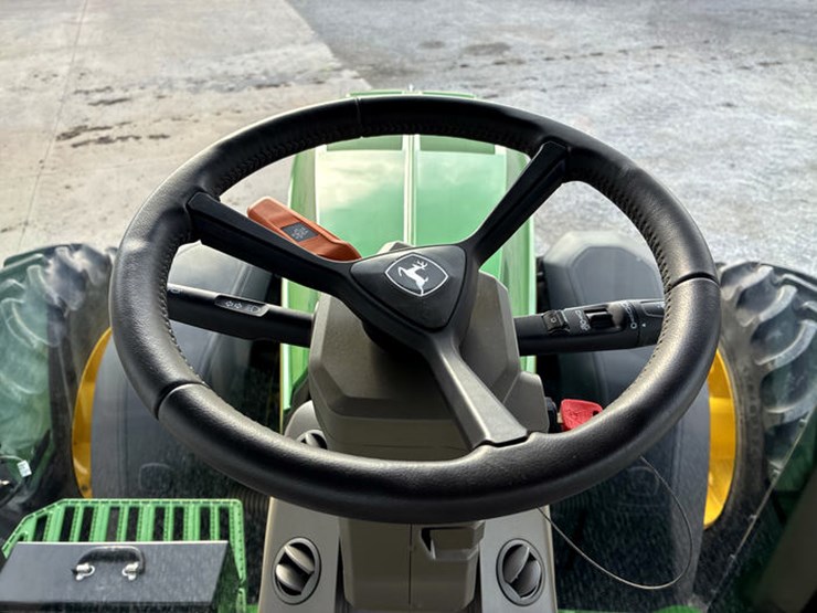 john-deere-8r-370-image-81