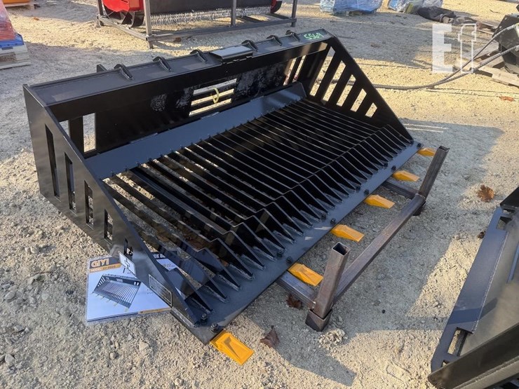 skid-steer-rock-bucket-image-2