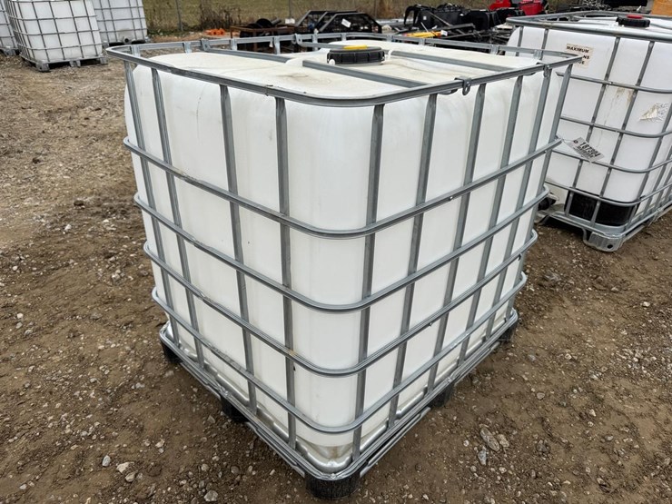 water-tank-tote-image-3