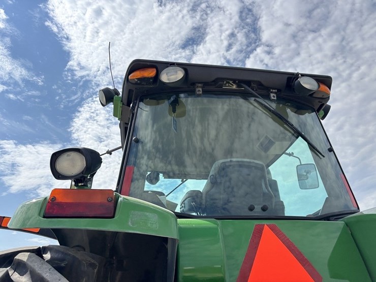 john-deere-8430-image-27