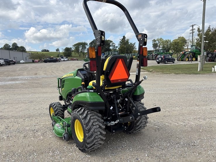john-deere-1025r-image-3
