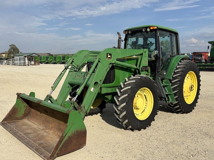 john-deere-7320-image-1