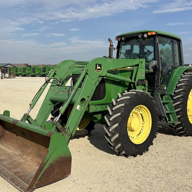 JOHN DEERE 7320