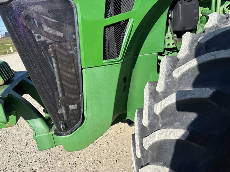 john-deere-8330-image-36