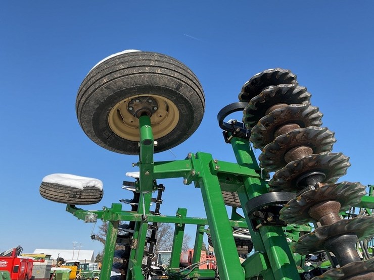 great-plains-h1100-25’-terramax-image-31