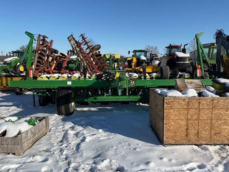 john-deere-1785-image-35