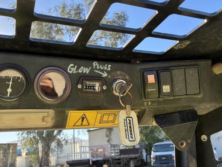 2019-asv-rt25-skid-steer-track-loader-image-17