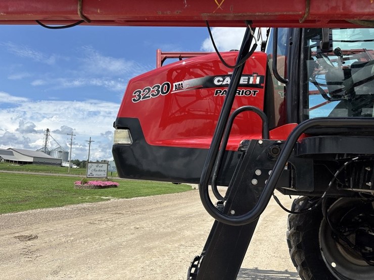 case-ih-3230-image-49