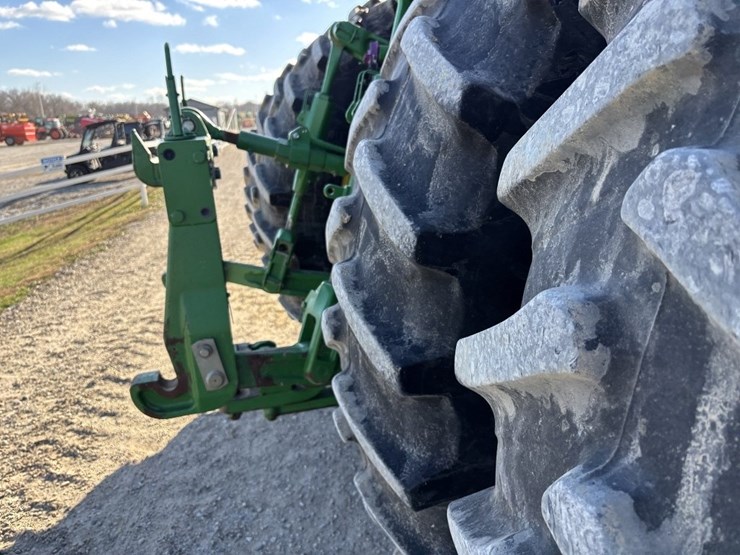 john-deere-8285r-image-21