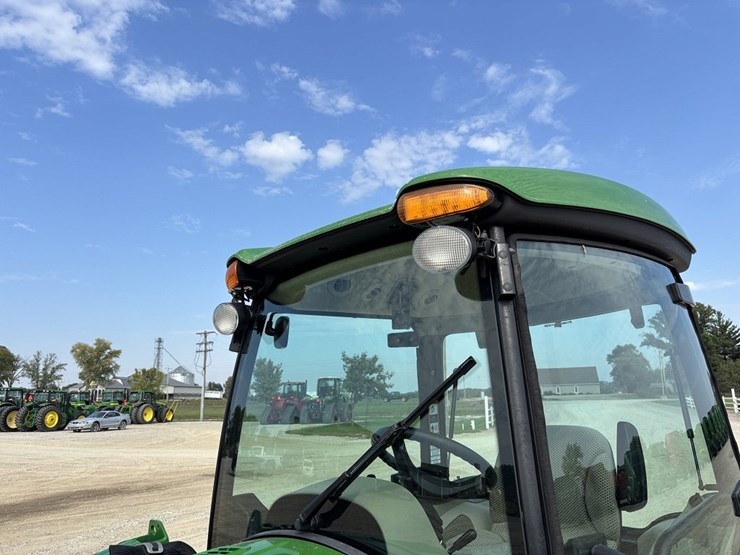 john-deere-3039r-image-26