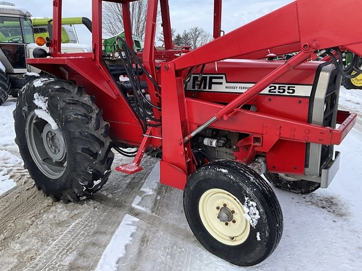 massey-ferguson-255-image-2