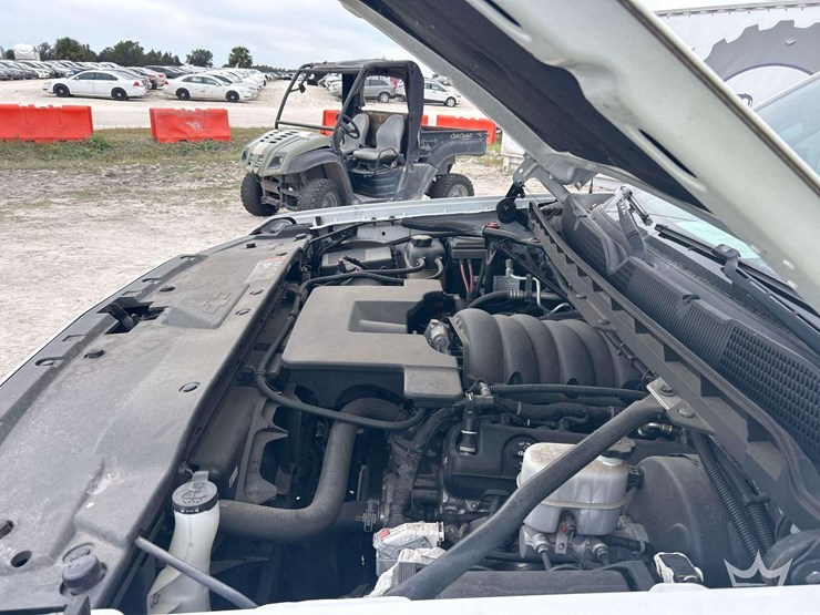 2017-chevrolet-silverado-1500-image-8