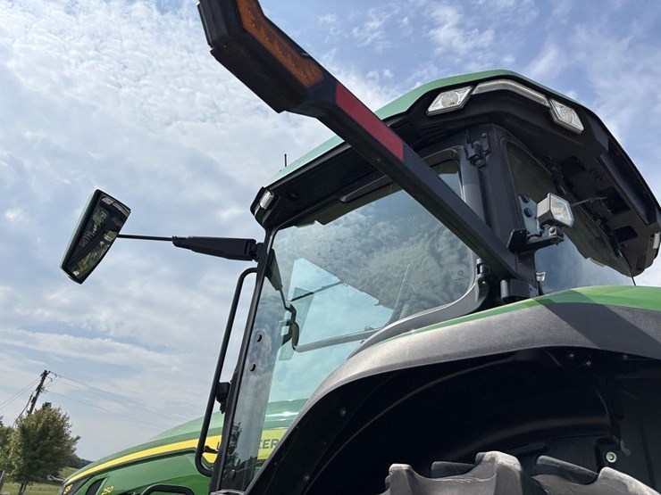 john-deere-8r-250-image-28