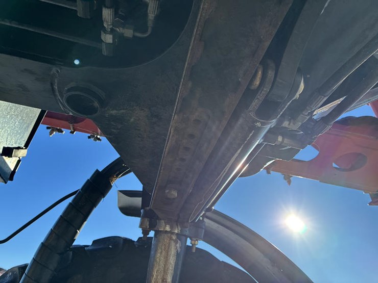 case-ih-patriot-3340-image-62