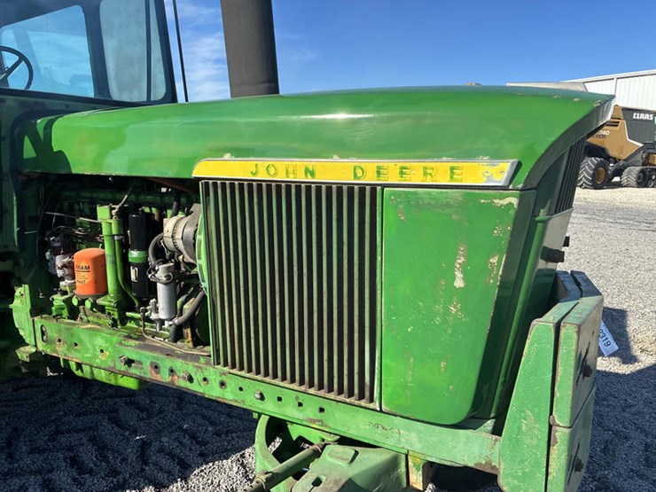 john-deere-4520-image-12
