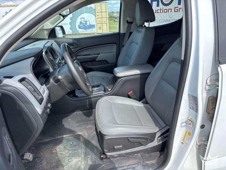 2021-chevrolet-colorado-image-15