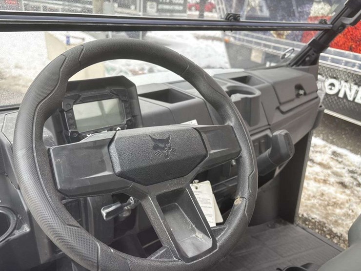 2024-bobcat-uv34-image-14