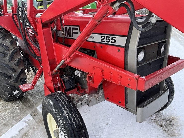 massey-ferguson-255-image-10