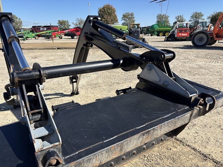 john-deere-6100-image-9