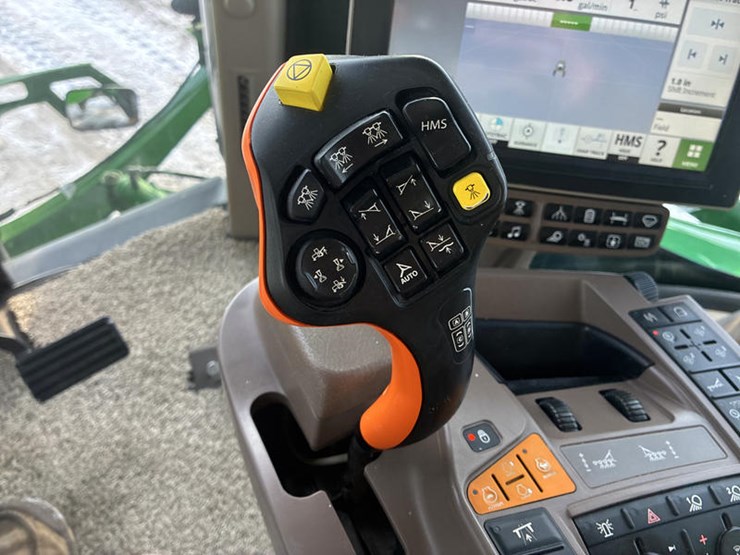 john-deere-r4038-image-89