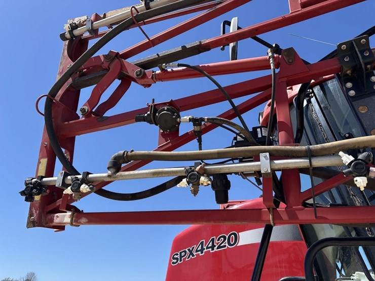 case-ih-spx4420-image-39