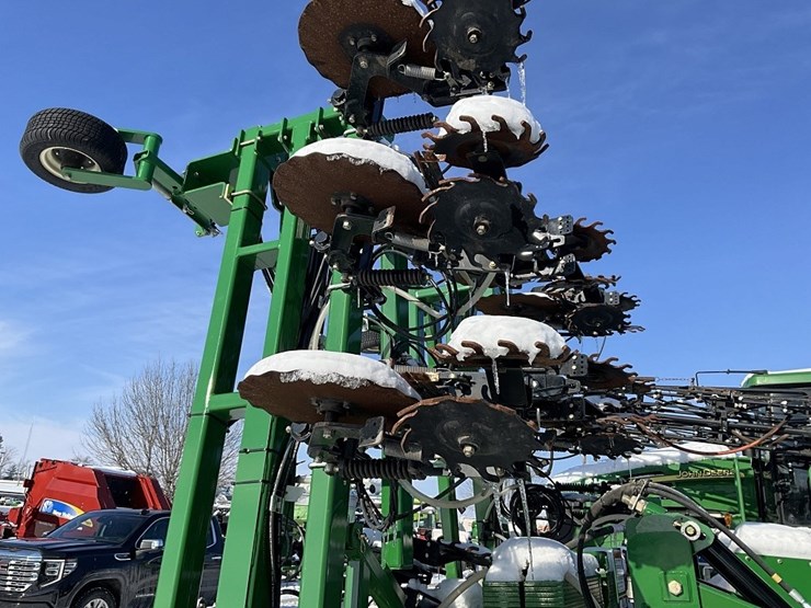 john-deere-3000-image-13