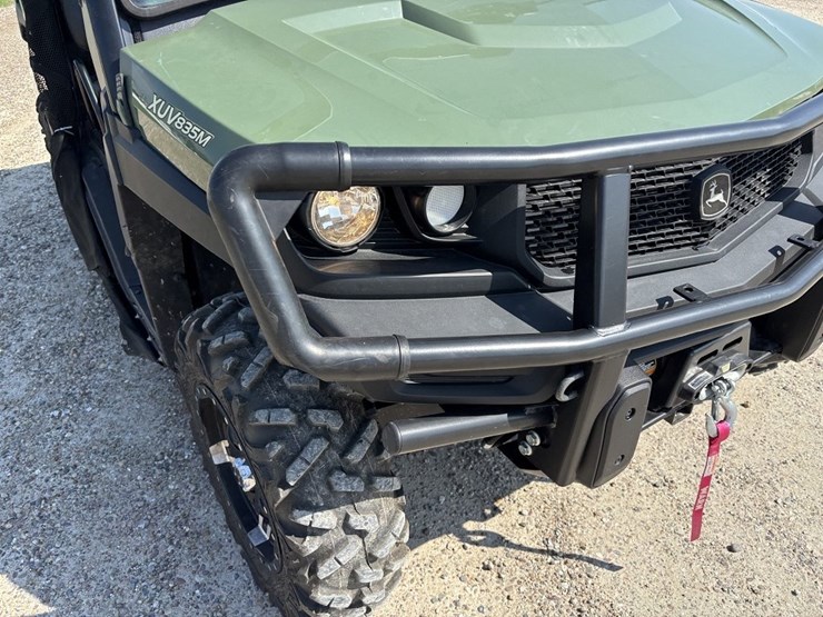 john-deere-gator-image-13