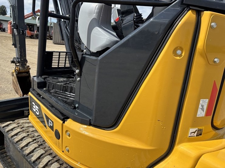 2024-john-deere-35p-mini-excavator-image-27