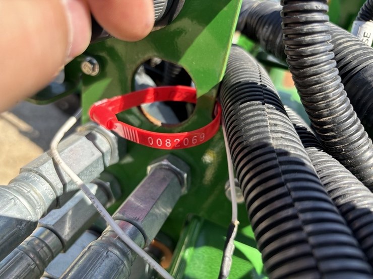 gleaner-r75-image-62