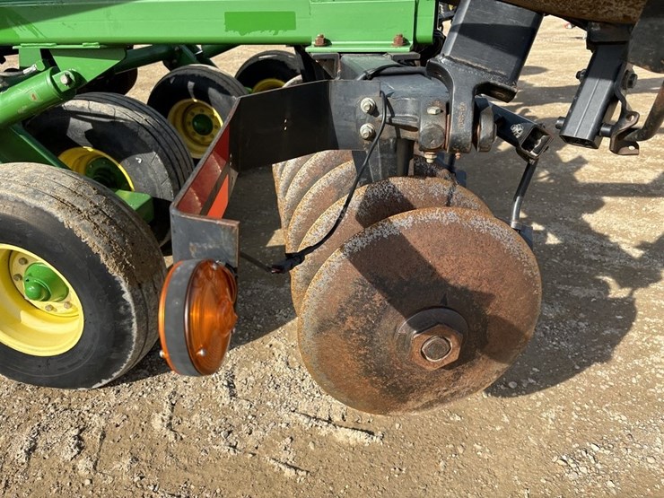 john-deere-637-image-29