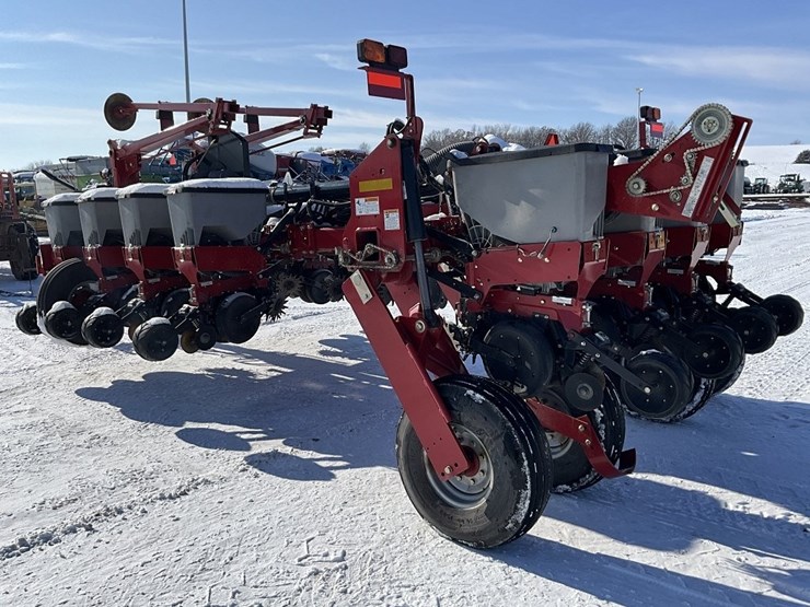 john-deere-6000-image-12