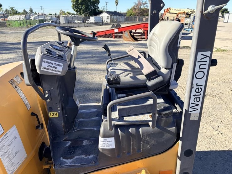 volvo-dd25b-image-12