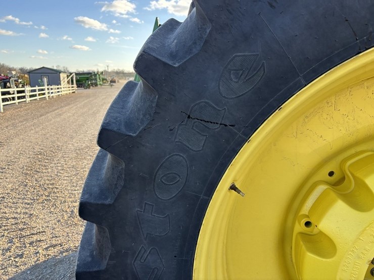 john-deere-8r-310-image-19