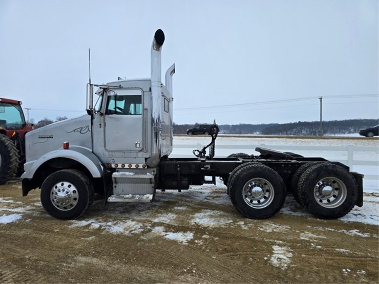 kenworth-t800-image-2