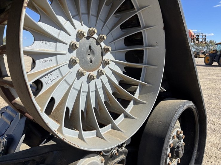 camso-agco-fendt-combine-tracks-image-25