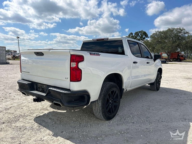 2021-chevrolet-silverado-1500-image-3