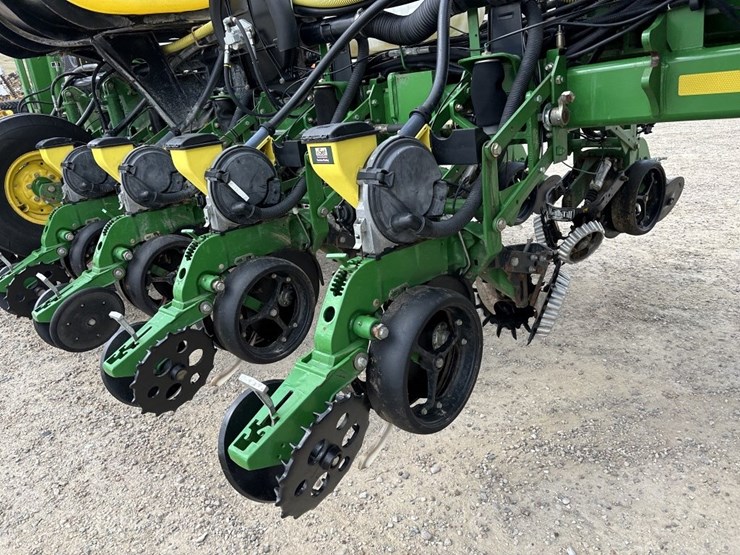 john-deere-1770nt-image-54