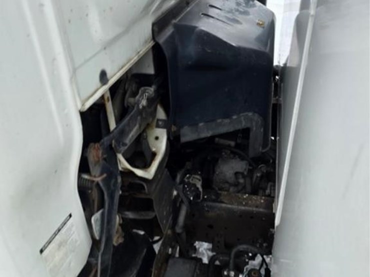 isuzu-npr-hd-image-16